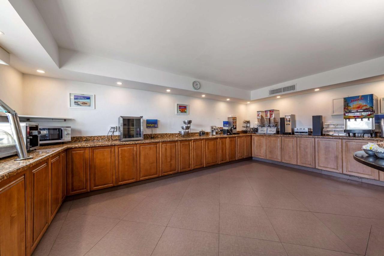 Best Western Palm Beach Lakes West Palm Beach Extérieur photo